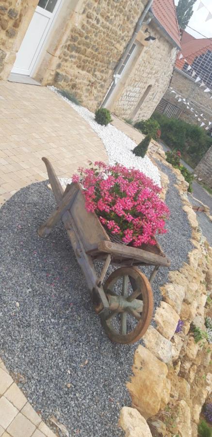 Parade Nuptiale Offrethun Εξωτερικό φωτογραφία